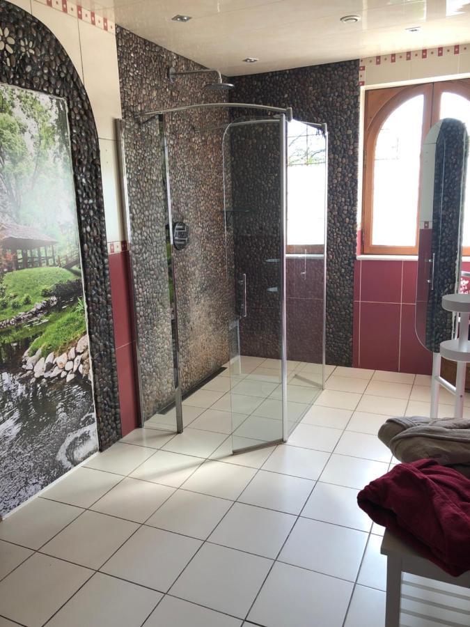 Bed and Breakfast Le Jardin Des Roses Gerponville Exterior foto