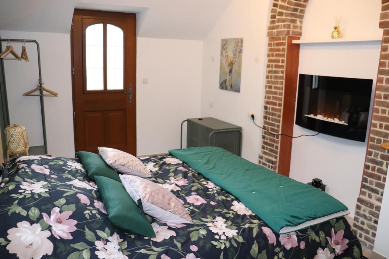 Bed and Breakfast Le Jardin Des Roses Gerponville Exterior foto